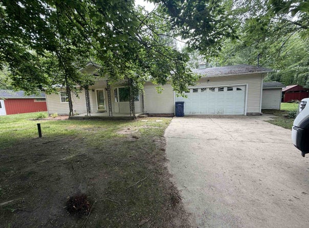 1247 W Youngs, Gladwin, MI 48624