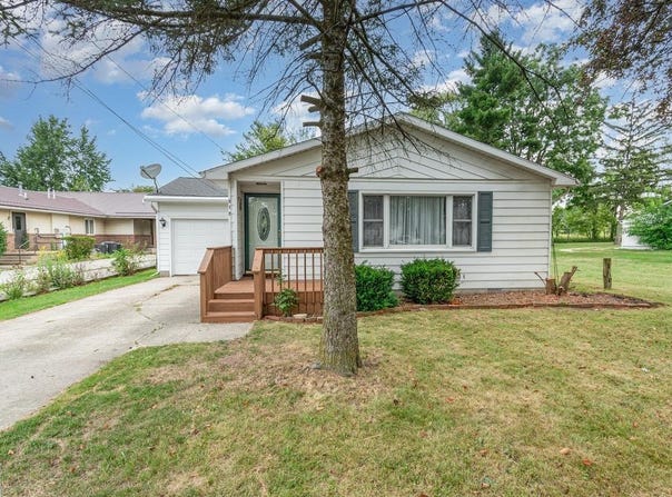 517 E Main Street, Carson City, MI 48811