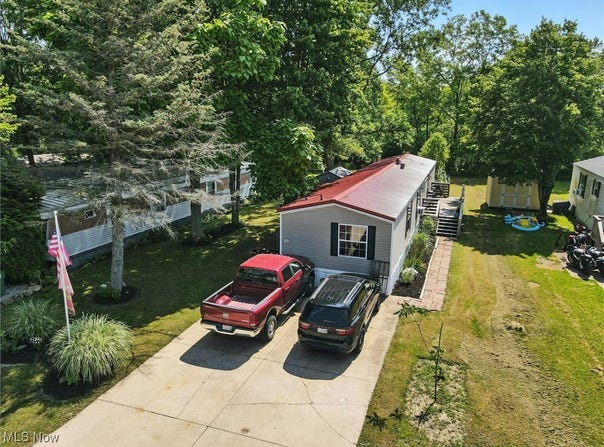 17748 Rock Creek Road unit: 33, Thompson, OH 44086