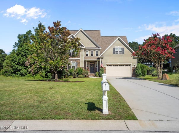310 Sherwood Avenue, Cedar Point, NC 28584
