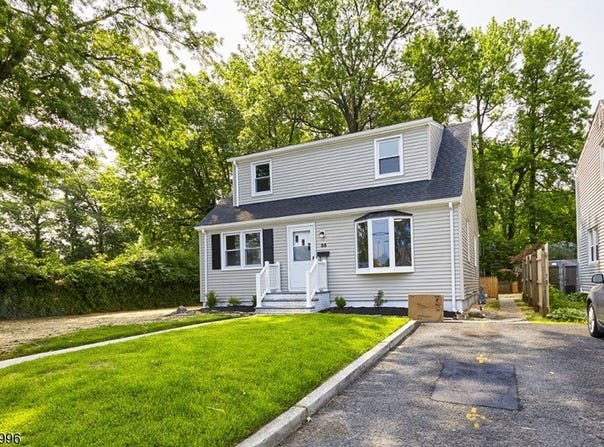 55 Willow Ave, Garwood Boro, NJ 07027-1345