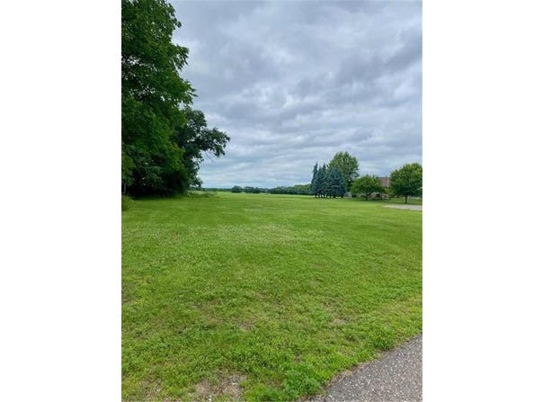 000 99th Avenue, Clear Lake, MN 55319