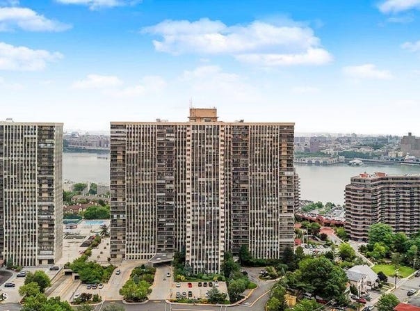 200 Winston Drive, Cliffside Park, NJ 07010