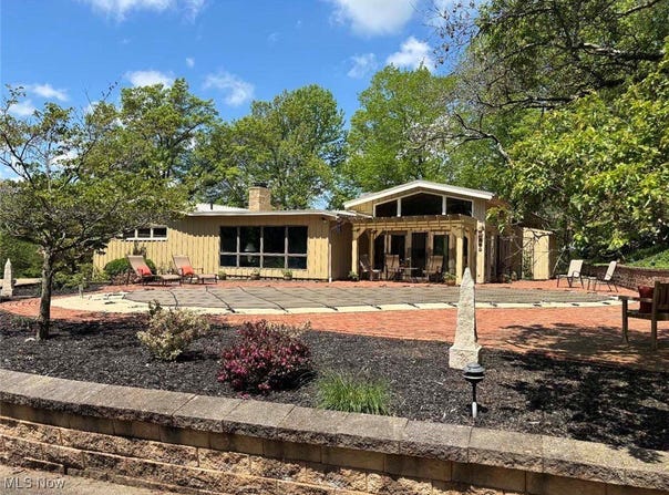 805 Lynnwood Drive, Minerva, OH 44657