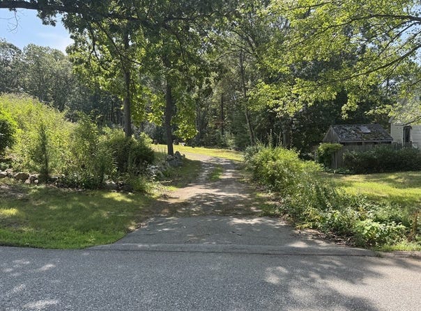 26 Sprague Ave, Chelmsford, MA 01824