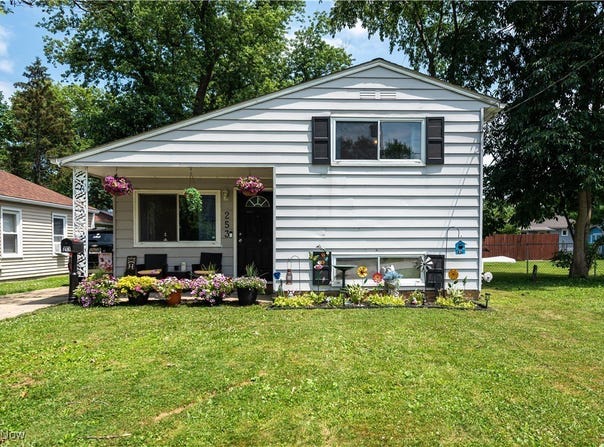 253 Plymouth Road, Eastlake, OH 44095