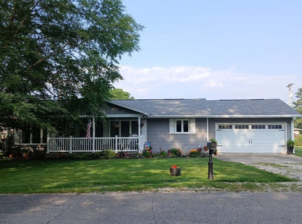 101 Acorn Drive, Bridgeport, IL 62417