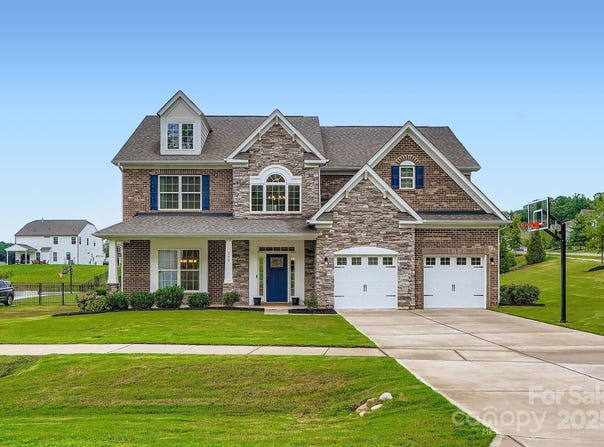 204 Bouchard Drive, Waxhaw, NC 28173
