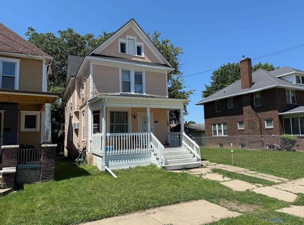 704 S Carroll, FREEPORT, IL 61032