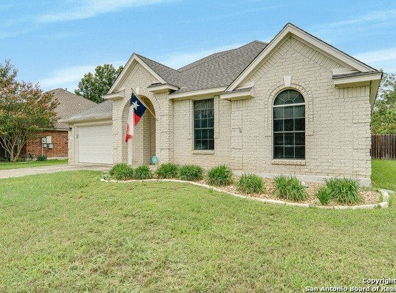 518 Walnut Heights, New Braunfels, TX 78130