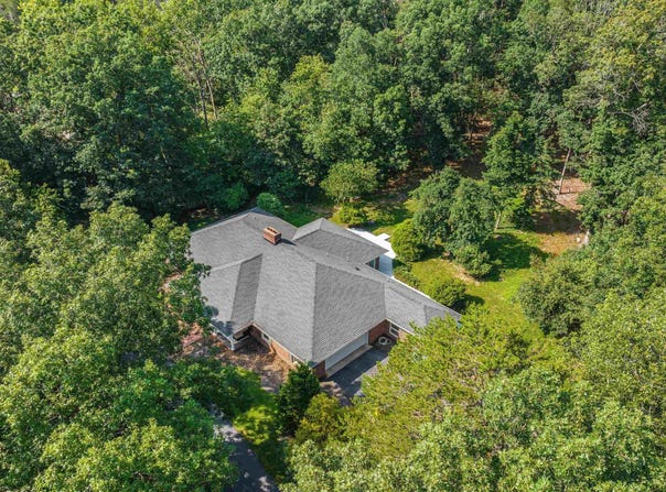 5983 LABS RUN LN, PENN LAIRD, VA 22846
