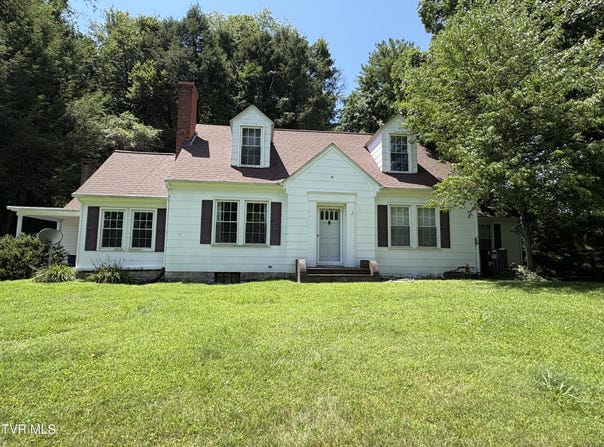 313 Northeast Centre Avenue Ne Avenue, Coeburn, VA 24230