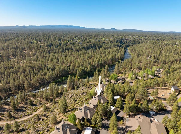 19717 SW Mount Bachelor Drive, Bend, OR 97702