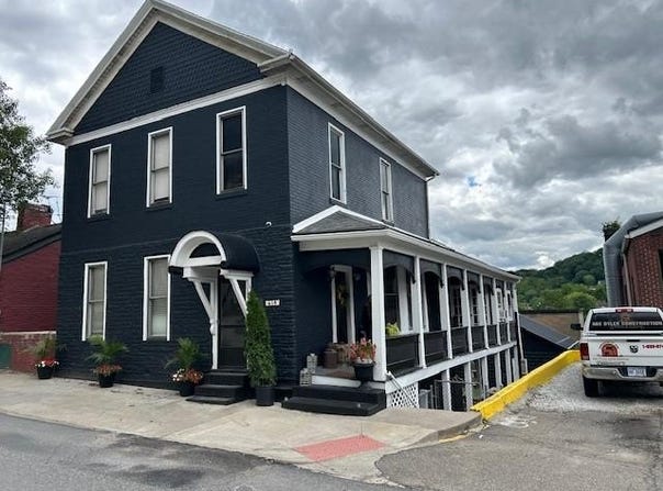 419 Commerce Street, Wellsburg, WV 26071