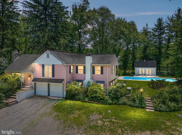 2692 WINDY BUSH ROAD, NEWTOWN, PA 18940