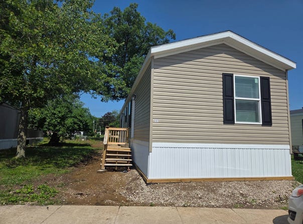 111 Willow Oak Dr, Morton, IL 61550