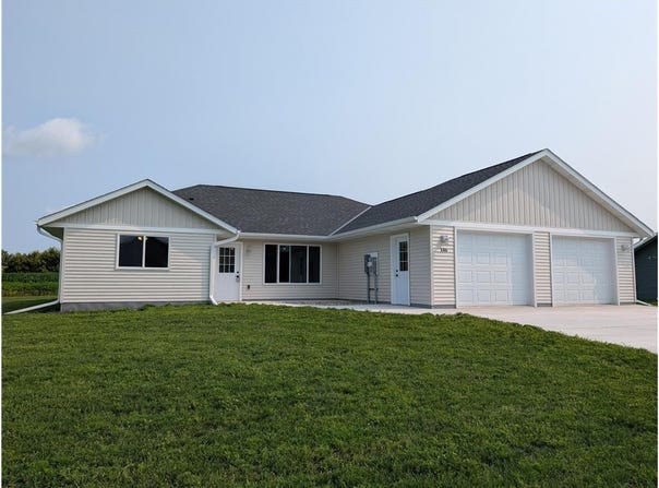 146 Front Street, Tracy, MN 56175