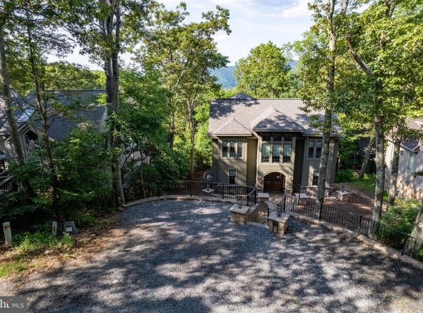 93 TYRO LANE, ROSELAND, VA 22967