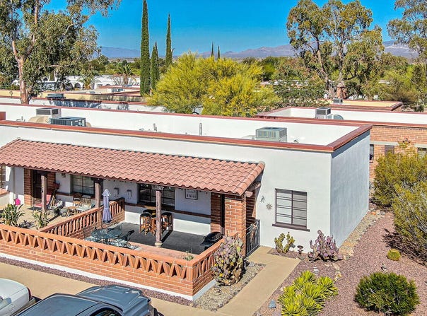 481 S Paseo Lobo, Green Valley, AZ 85614