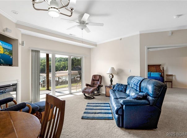166 Oak Harbor Drive, Camdenton, MO 65020