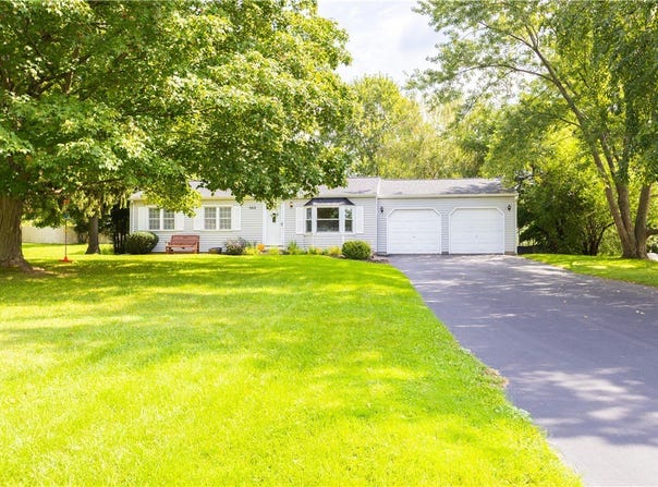 565 Wildbriar Road, Rochester, NY 14623