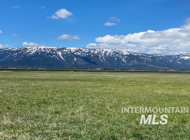 15 Ringo Lane, Donnelly, ID 83615