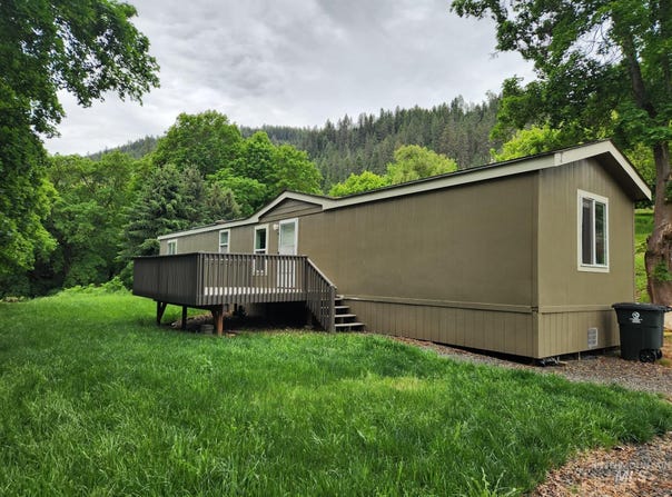 135 N Marion St, Peck, ID 83545