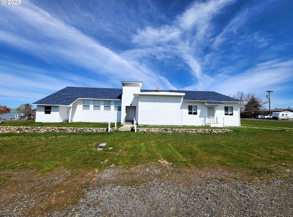 203 E COURT ST, Condon, OR 97823