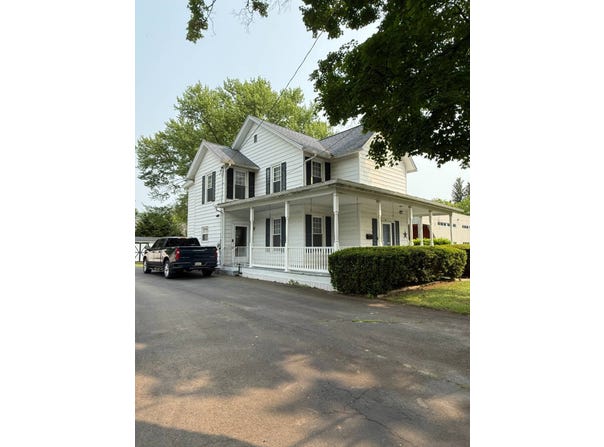 44  Wyoming Ave, Tunkhannock, PA 18657