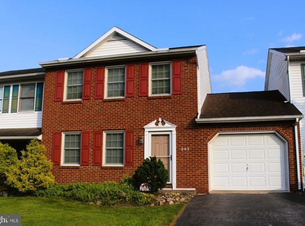 207 FOREST CIRCLE, PALMYRA, PA 17078