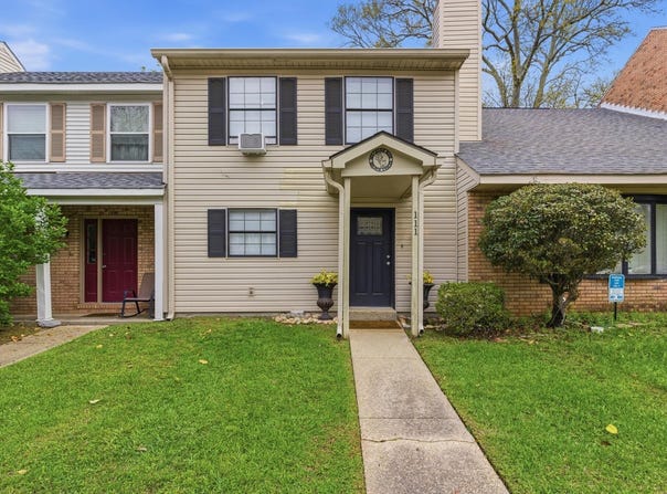 111 Brookwood Ln., Hattiesburg, MS 39401