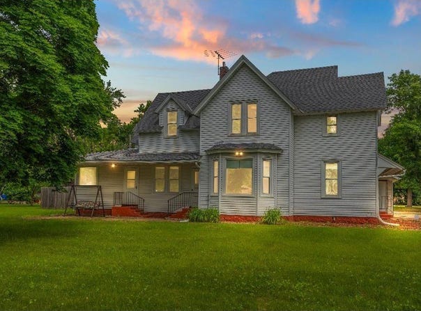 533 Main Street S, Cambridge, MN 55008