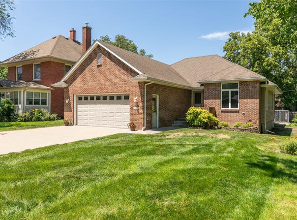 1412 Court Street, Adel, IA 50003