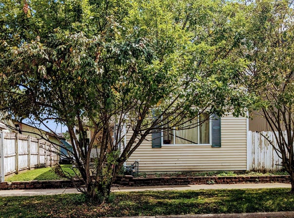513 W 2nd Street, Rushville, IN 46173