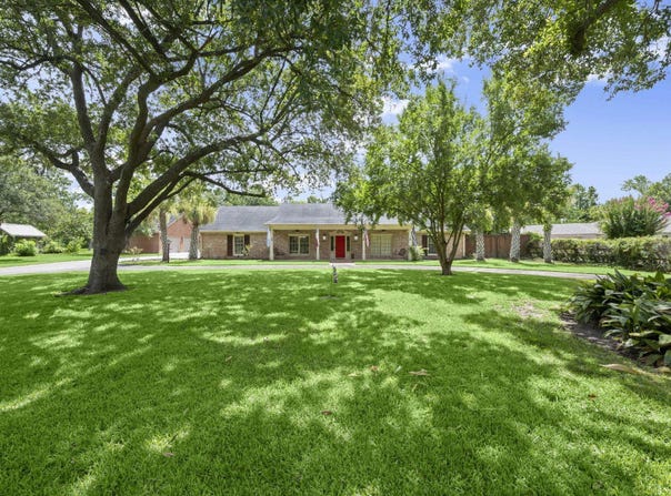 1280 Cherokee, Beaumont, TX 77702