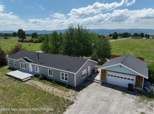 495 E GARNET Avenue, Driggs, ID 83422
