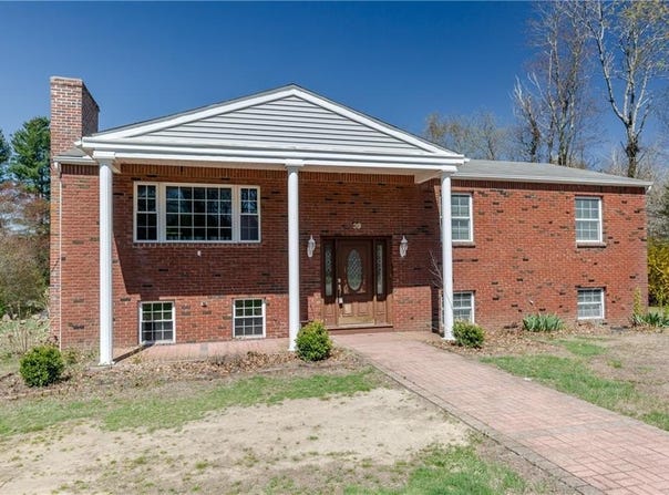 39 Francis Road, Glocester, RI 02857