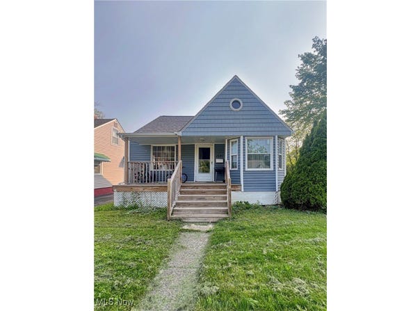 1541 E 196 Street, Euclid, OH 44117