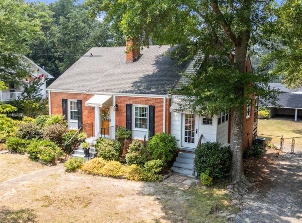805 N Chestnut St, Aberdeen, NC 28315