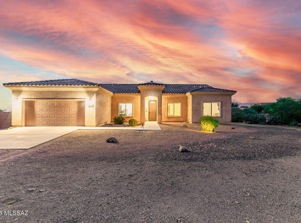 2501 E Roslyn Lane, Vail, AZ 85641