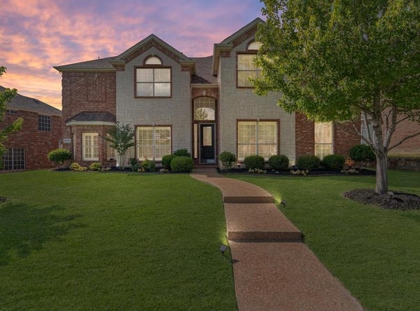 1648 Kings View Drive, Frisco, TX 75036
