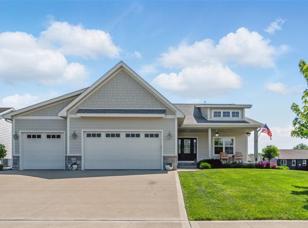 901 Cardinal Drive, Polk City, IA 50226