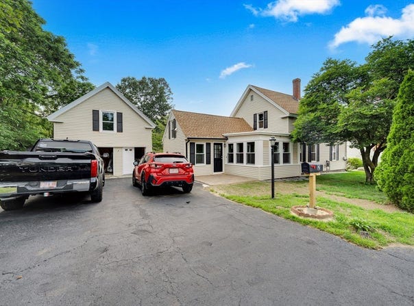 2 Pine St, Fitchburg, MA 01420