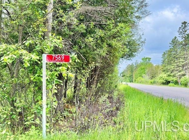 7569 Brampton 27.5, Rapid River, MI 49878