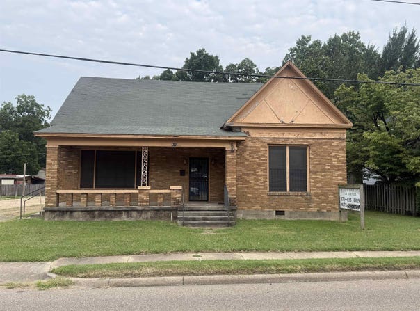 845 N Washington St, Forrest City, AR 72335