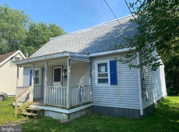 110 WASHINGTON STREET, LAUREL, DE 19956