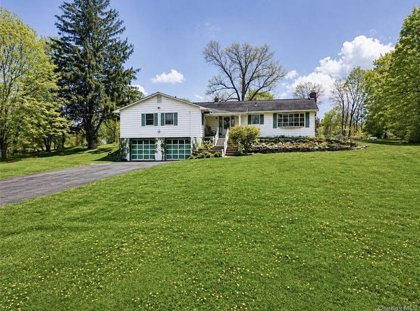 2191 State Route 52, Pine Bush, NY 12566