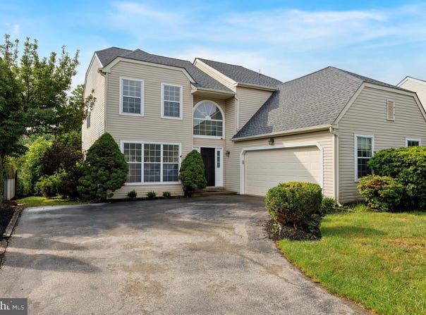 105 PRESTON DRIVE, NORTH WALES, PA 19454