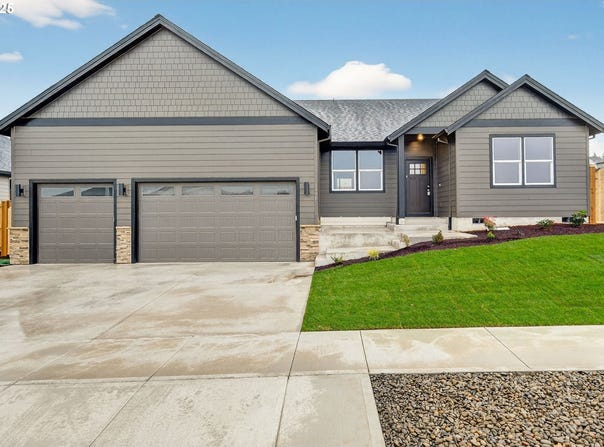 3301 NE Justus Ave, Estacada, OR 97023