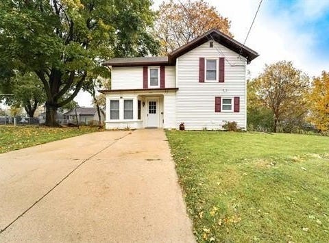 208 S 7th Street, Stoughton, WI 53589